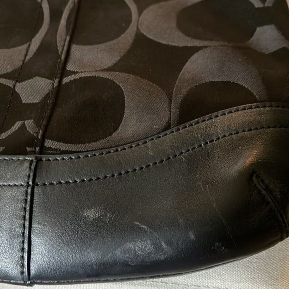 Coach Signature Black Crossbody Shoulder Bag f19730 - Picture 2 of 5